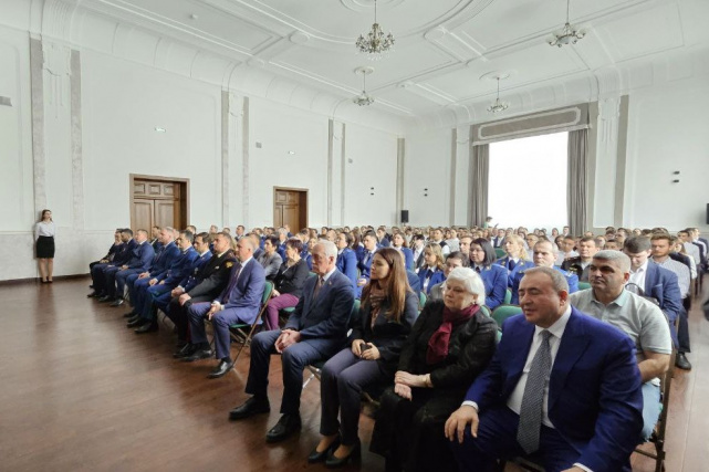 Открытие бюста выдающего юриста Анатолия Кони, Владивосток Открытие бюста выдающего юриста Анатолия Кони, Владивосток