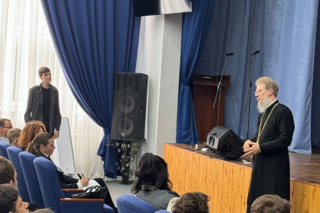 Для ставропольских студентов провели лекционное занятие по вопросам укрепления традиционных российских духовно-нравственных ценностей