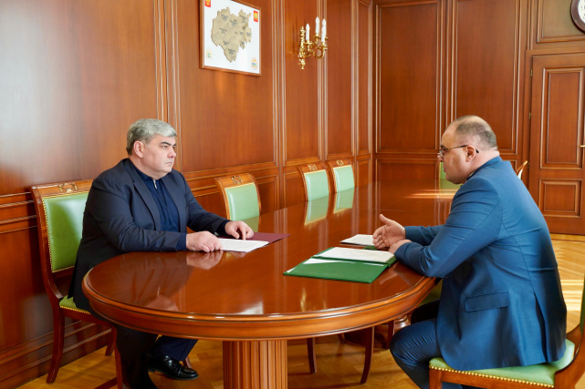 встреча Главы Кабардино-Балкарской Республики Казбека Кокова и начальника Управления Минюста России по Кабардино-Балкарской Республике Жантемира Кужонова 
