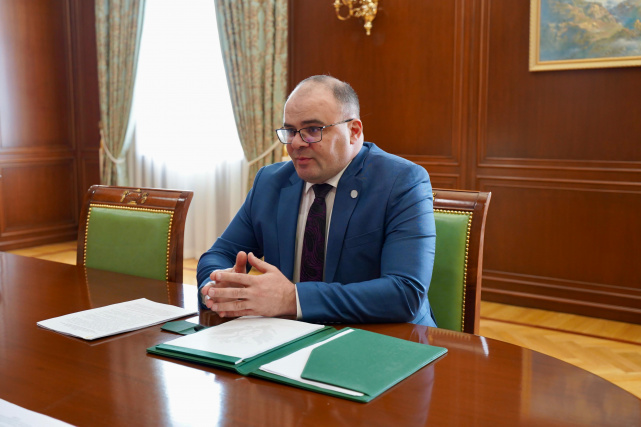 встреча Главы Кабардино-Балкарской Республики Казбека Кокова и начальника Управления Минюста России по Кабардино-Балкарской Республике Жантемира Кужонова 