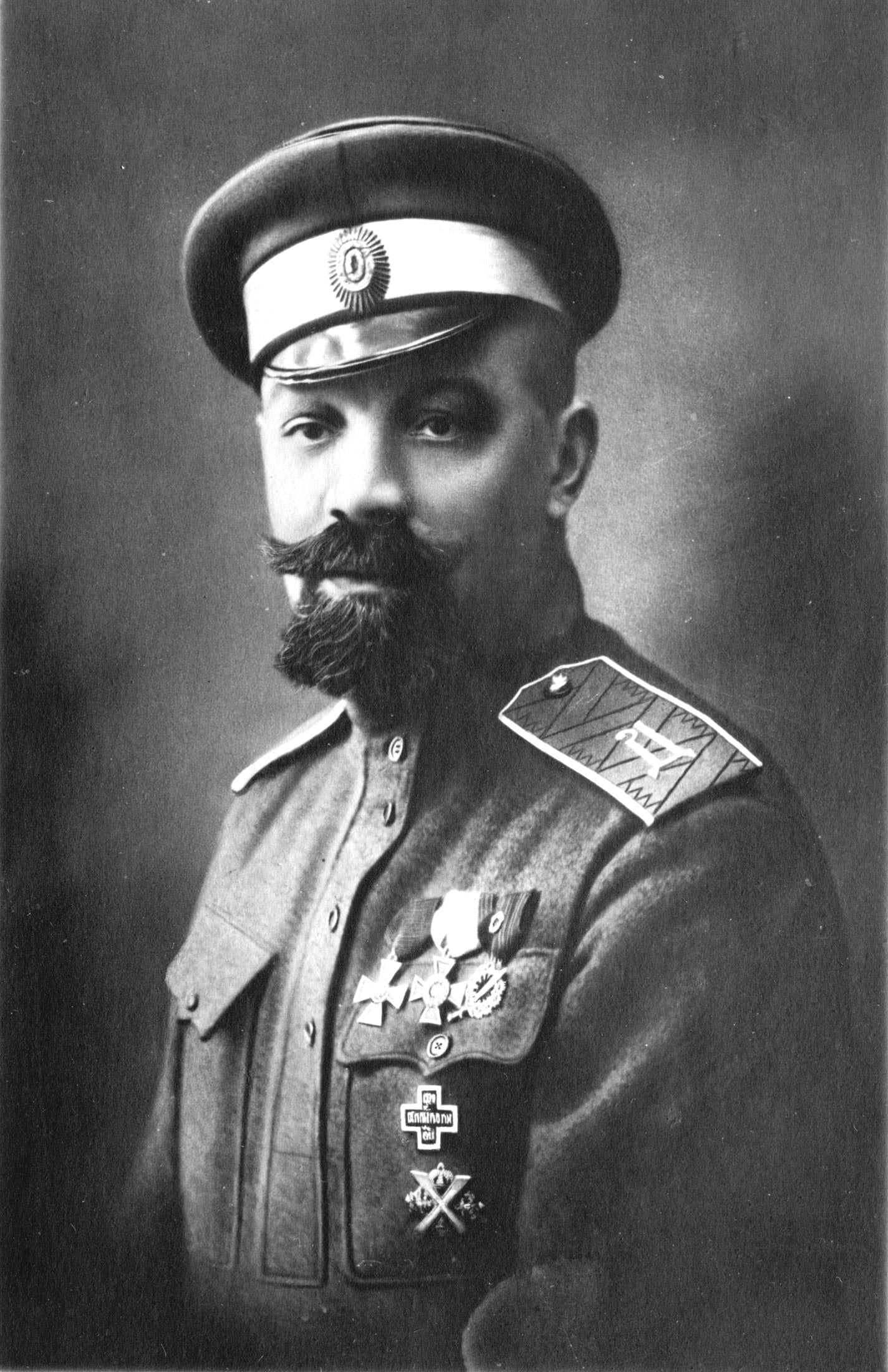 Александр Павлович Кутепов, активный участник «белого движения», создатель террористического направления Русского общевоинского союза (РОВС), в 1928 – 1930 гг. – председатель РОВС. 1920 г.