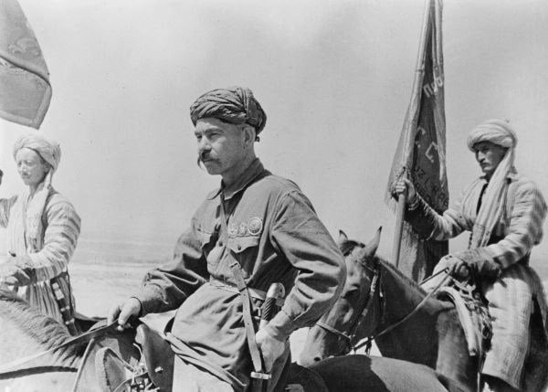 Мукум Султанов, советский военный разведчик, позднее государственный деятель, прославившийся борьбой с басмачеством в Таджикистане. В 1931 г. лично захватил в плен Ибрагим-бека. 1920-е гг.
