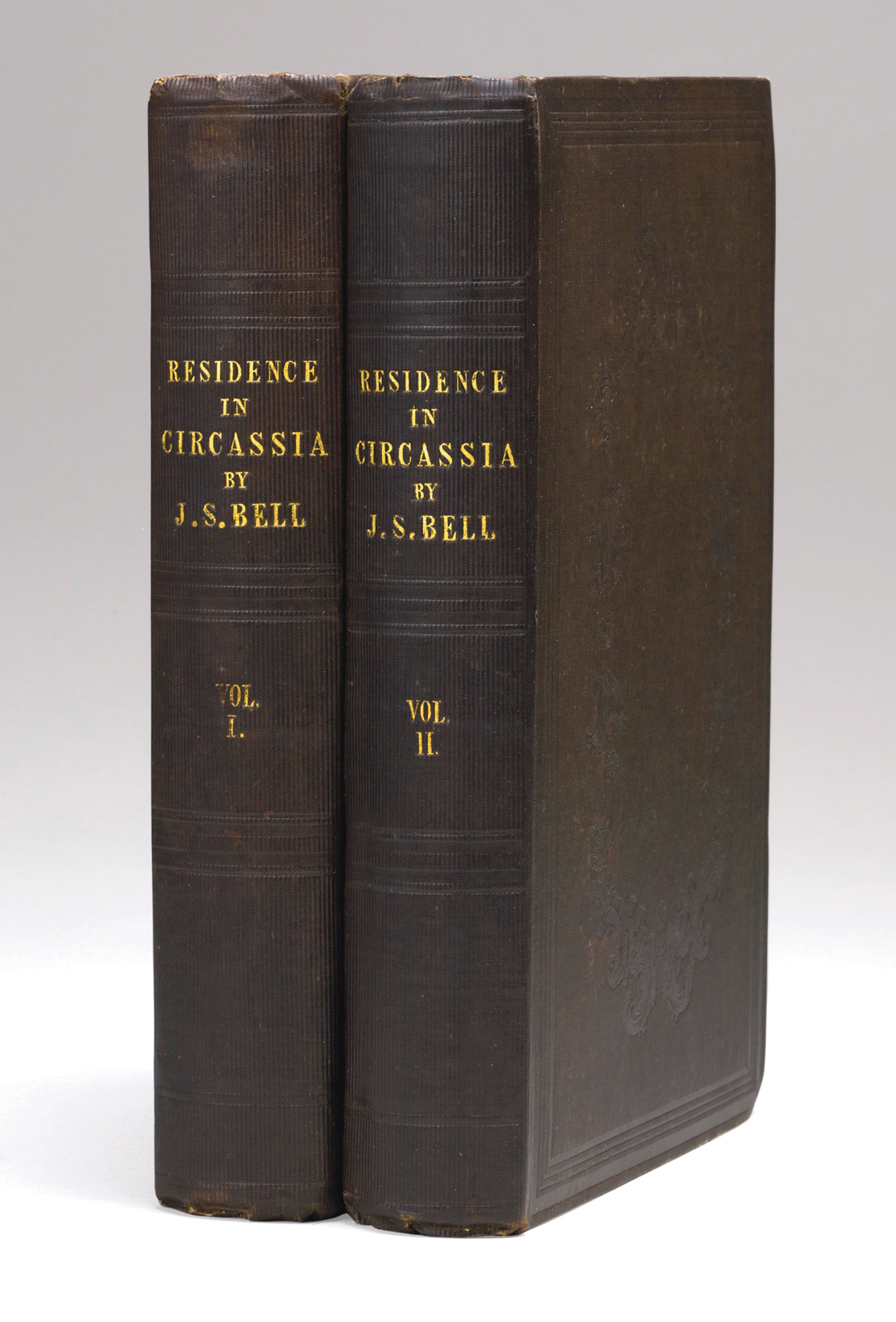 Обложка книги Д.С. Белла «Дневник проживания в Черкесии за 1837, 1838 и 1839 годы» и иллюстрации из нее. Лондон, 1840 г.